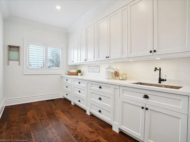 Additional property image - 861 Kirkwall Rd
