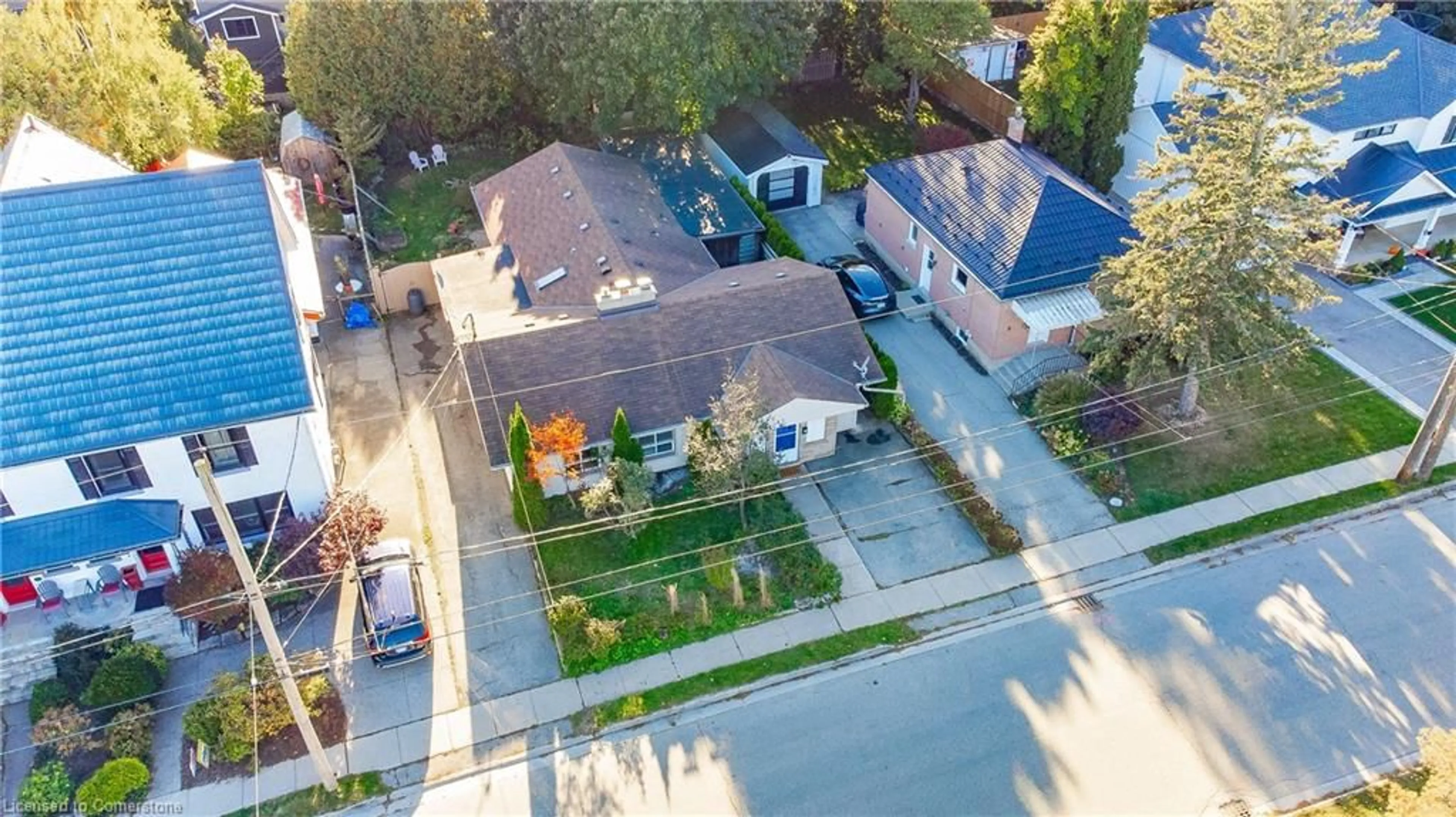 A pic from outside/outdoor area/front of a property/back of a property/a pic from drone, street for 106/108 Kathleen St, Guelph Ontario N1H 4Y3