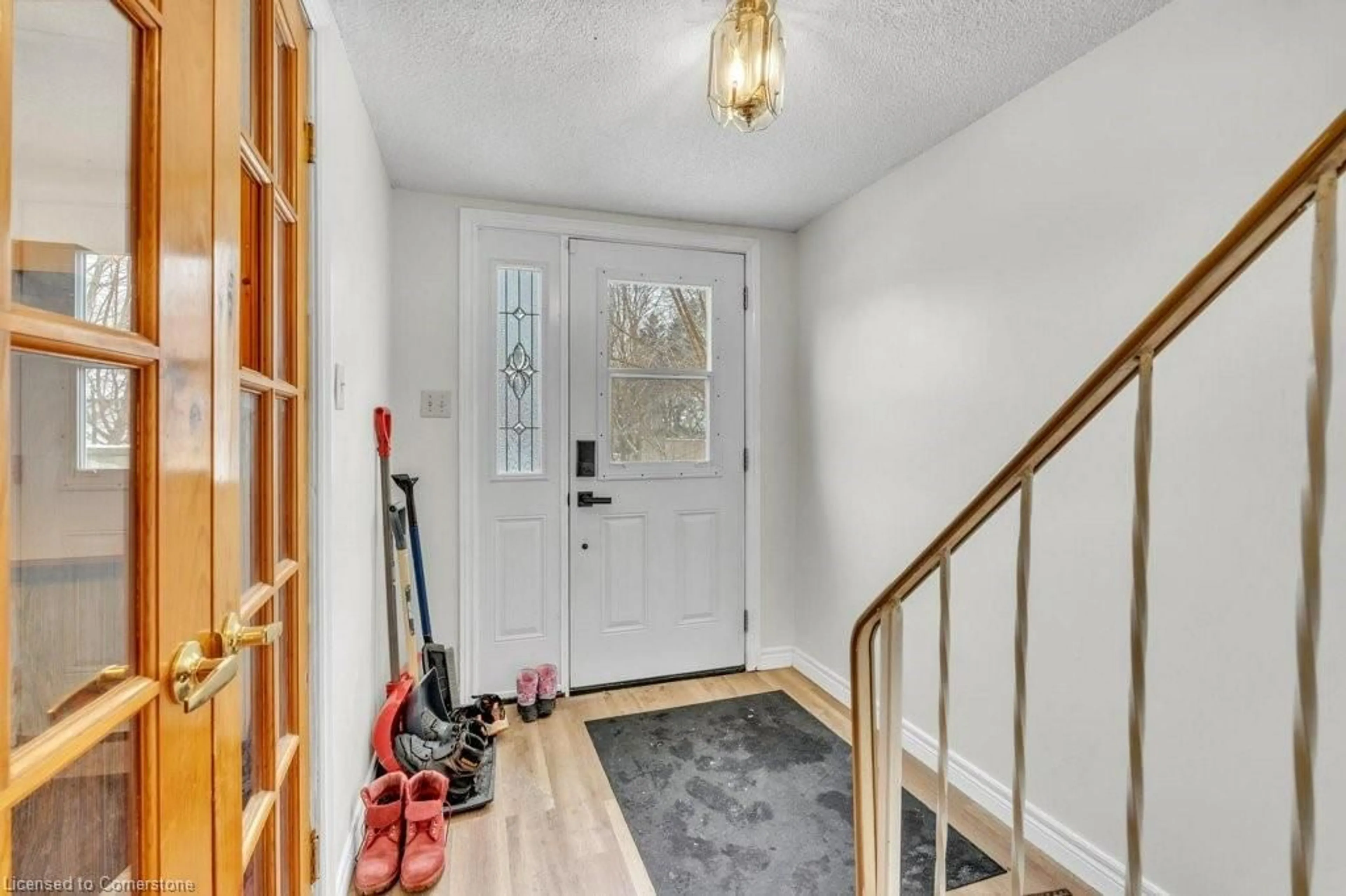 Indoor entryway for 50 Marlboro Crt, Woodstock Ontario N4S 8P4