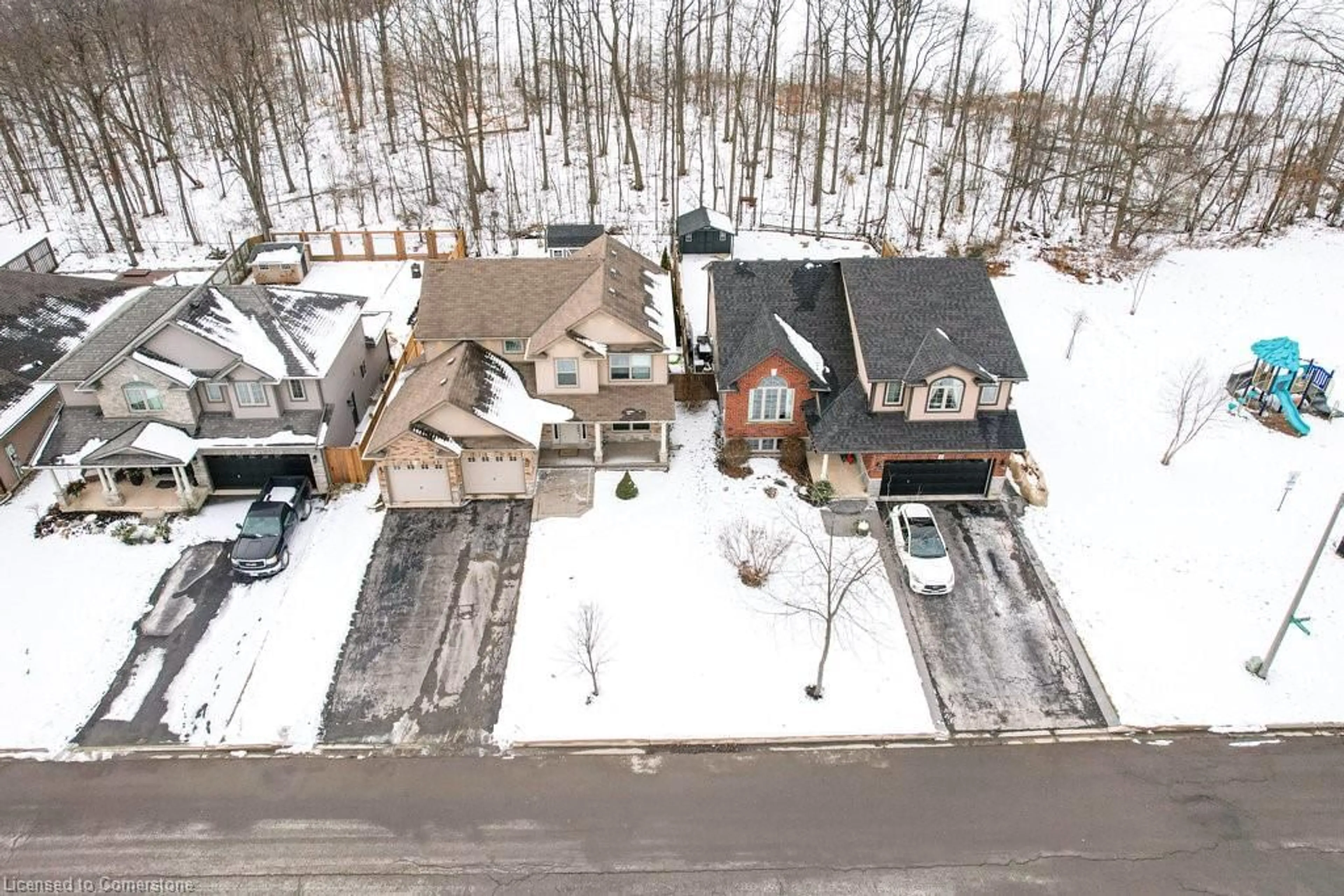 A pic from outside/outdoor area/front of a property/back of a property/a pic from drone, street for 54 Harvest Gate, Smithville Ontario L0R 2A0