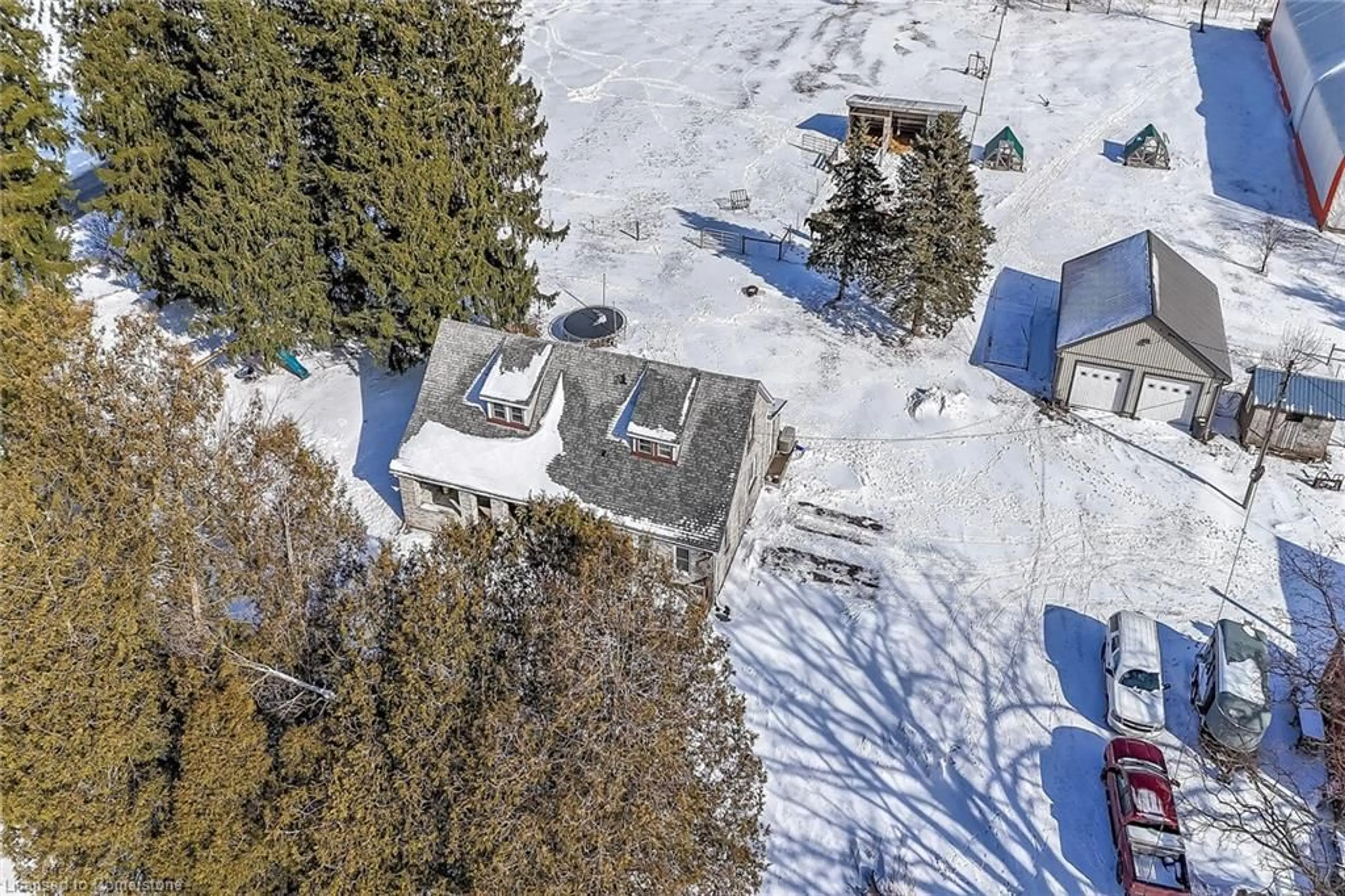 A pic from outside/outdoor area/front of a property/back of a property/a pic from drone, street for 1324 E Quarter Line Rd, Langton Ontario N0E 1G0