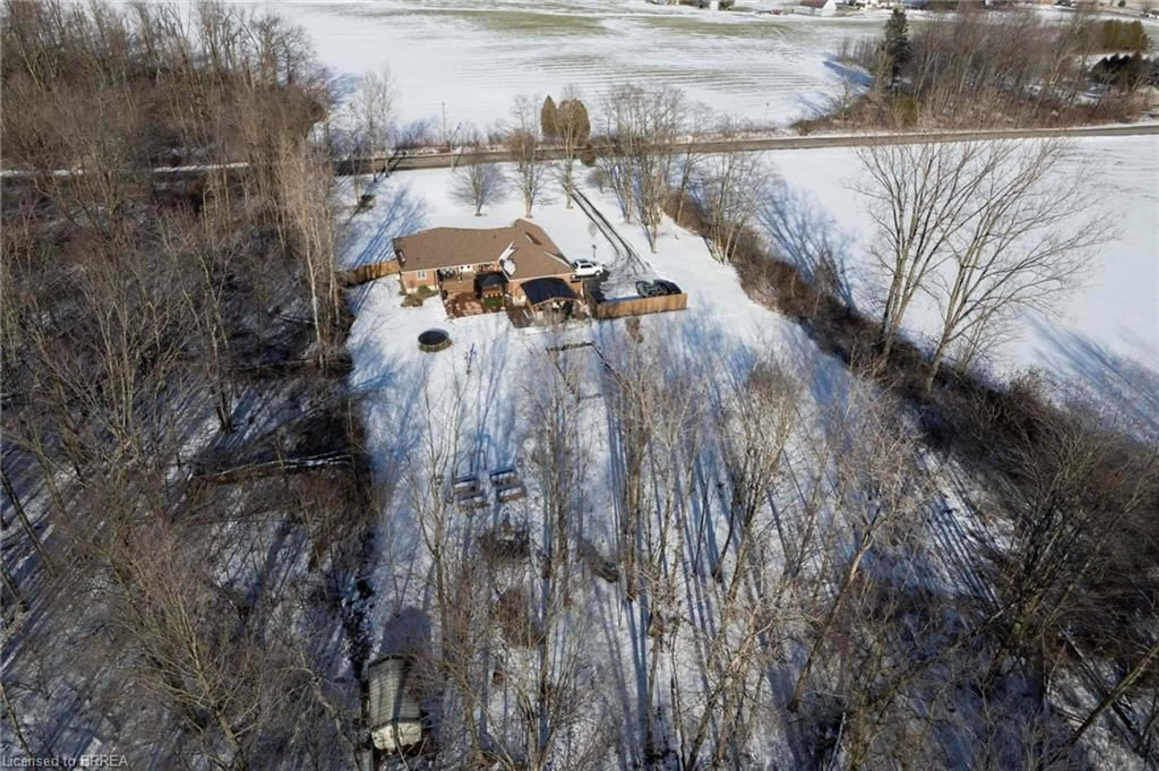 A pic from outside/outdoor area/front of a property/back of a property/a pic from drone, unknown for 468 Fairground Rd, Langton Ontario N0E 1G0