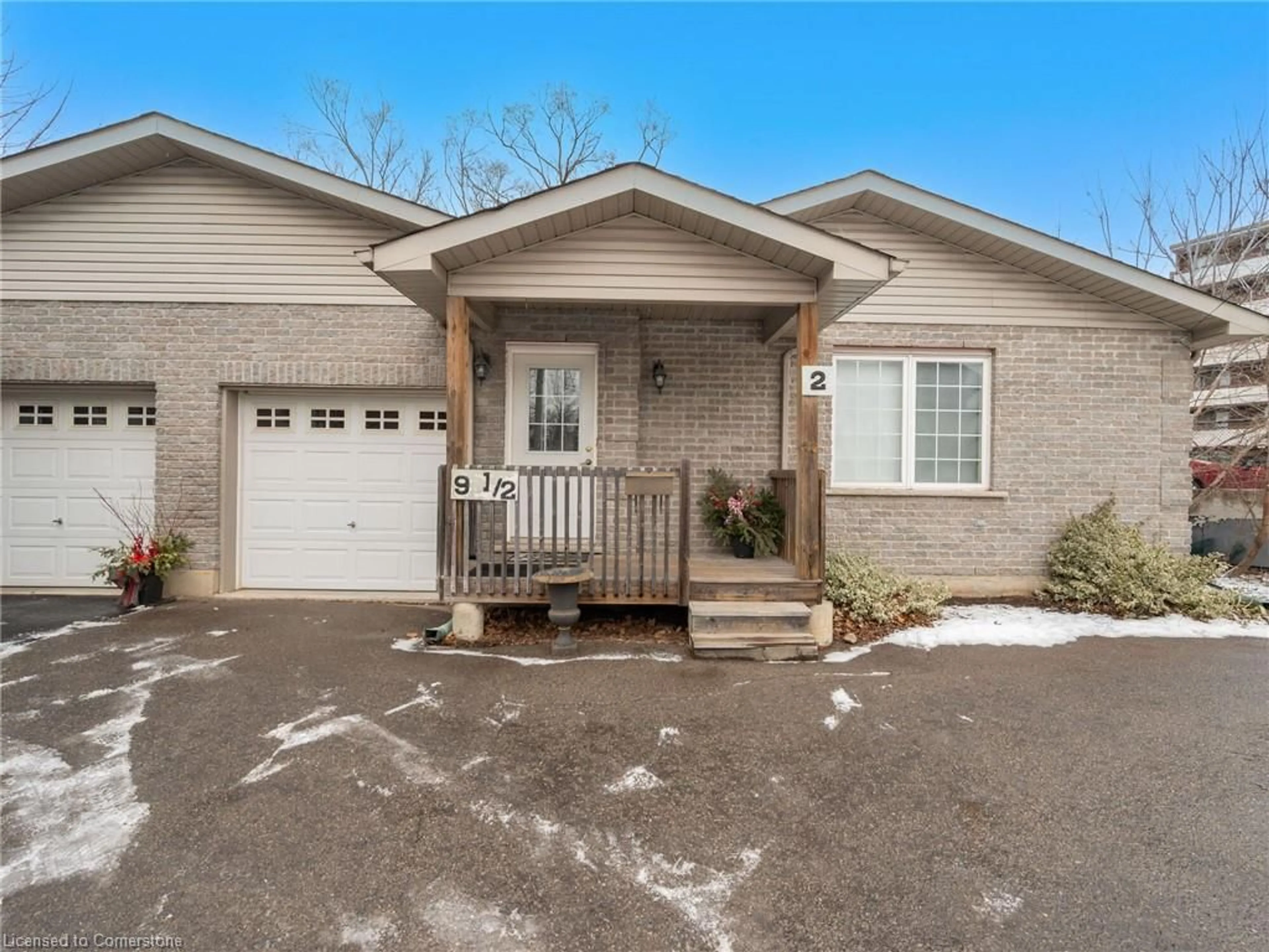 Home with brick exterior material, street for 9 1/2 York St #2, Dundas Ontario L9H 1L3