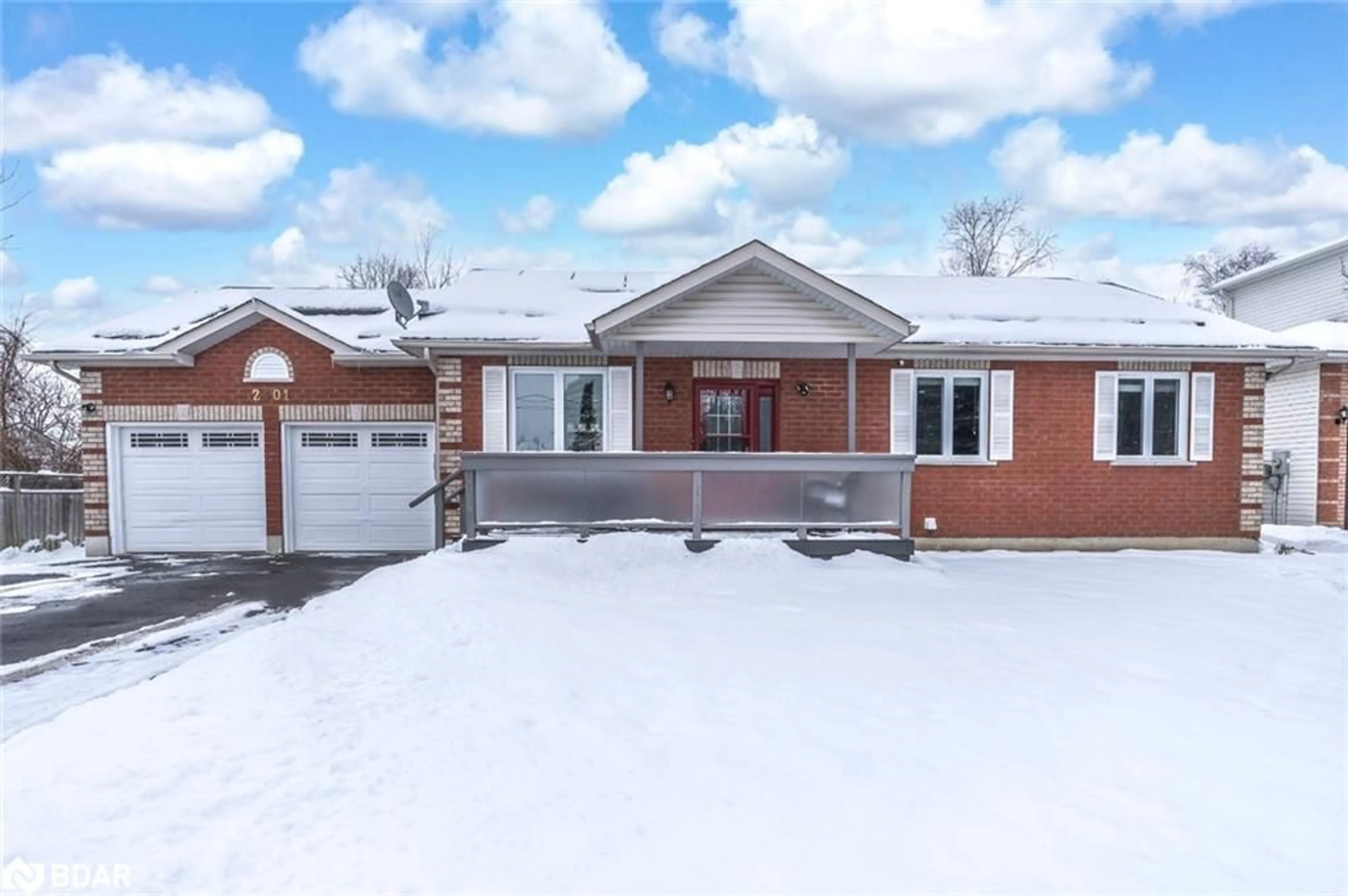 Home with brick exterior material, street for 2501 Holiday Way, Innisfil Ontario L9S 2H4