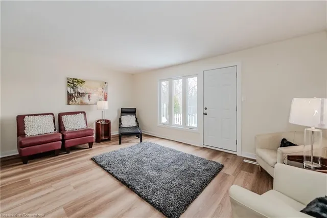 Additional property image - 25 Upper Canada Dr Unit 27