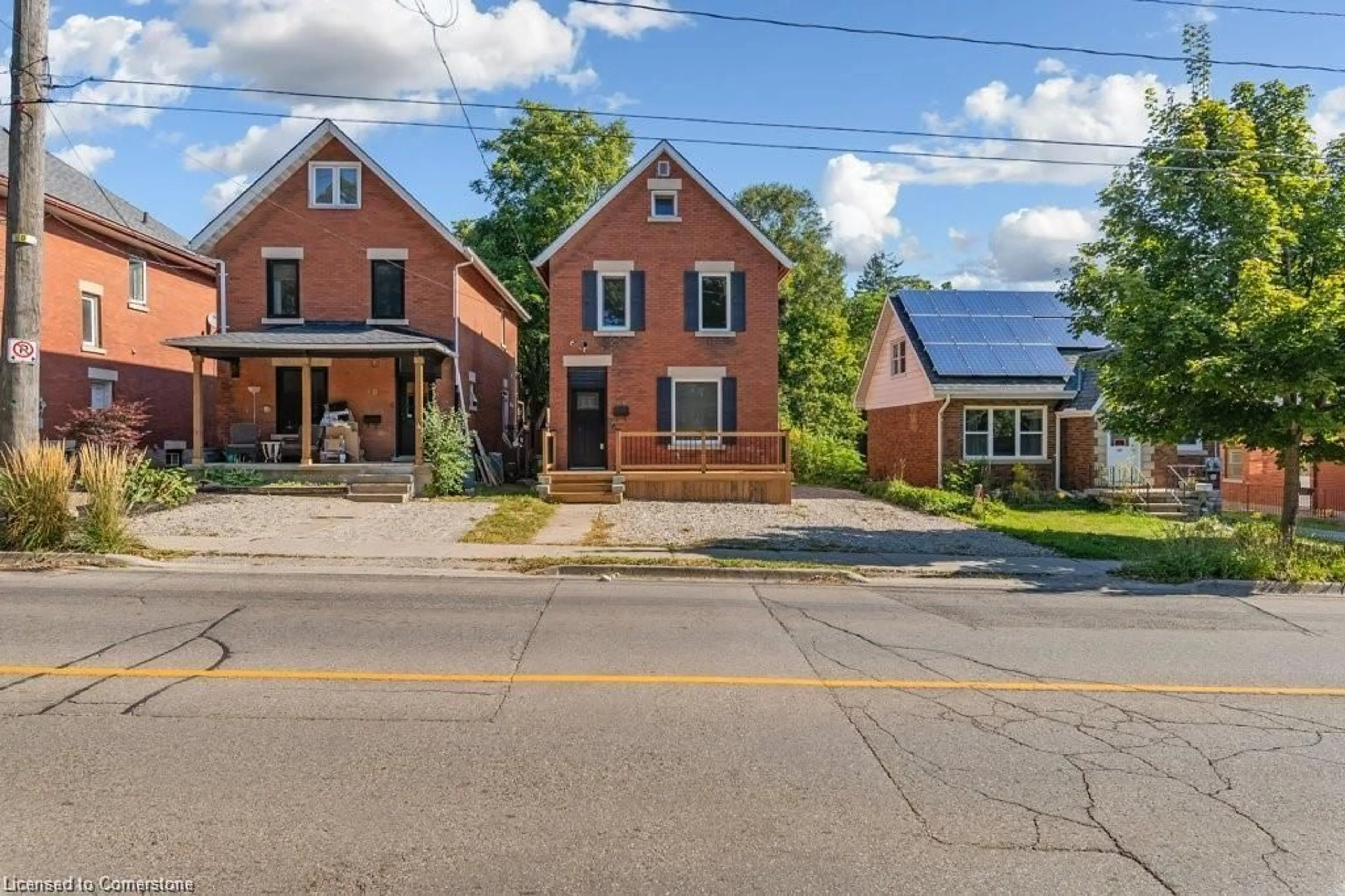 Home with brick exterior material, street for 32 Edinburgh Rd, Guelph Ontario N1H 5N9