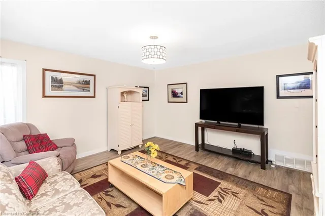 Additional property image - 520 Anson Dr