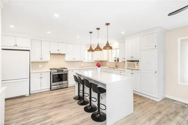 Additional property image - 520 Anson Dr