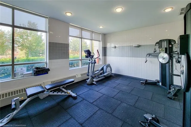 Additional property image - 2325 Central Park Dr