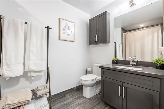 Additional property image - 2007 James St Unit 1305