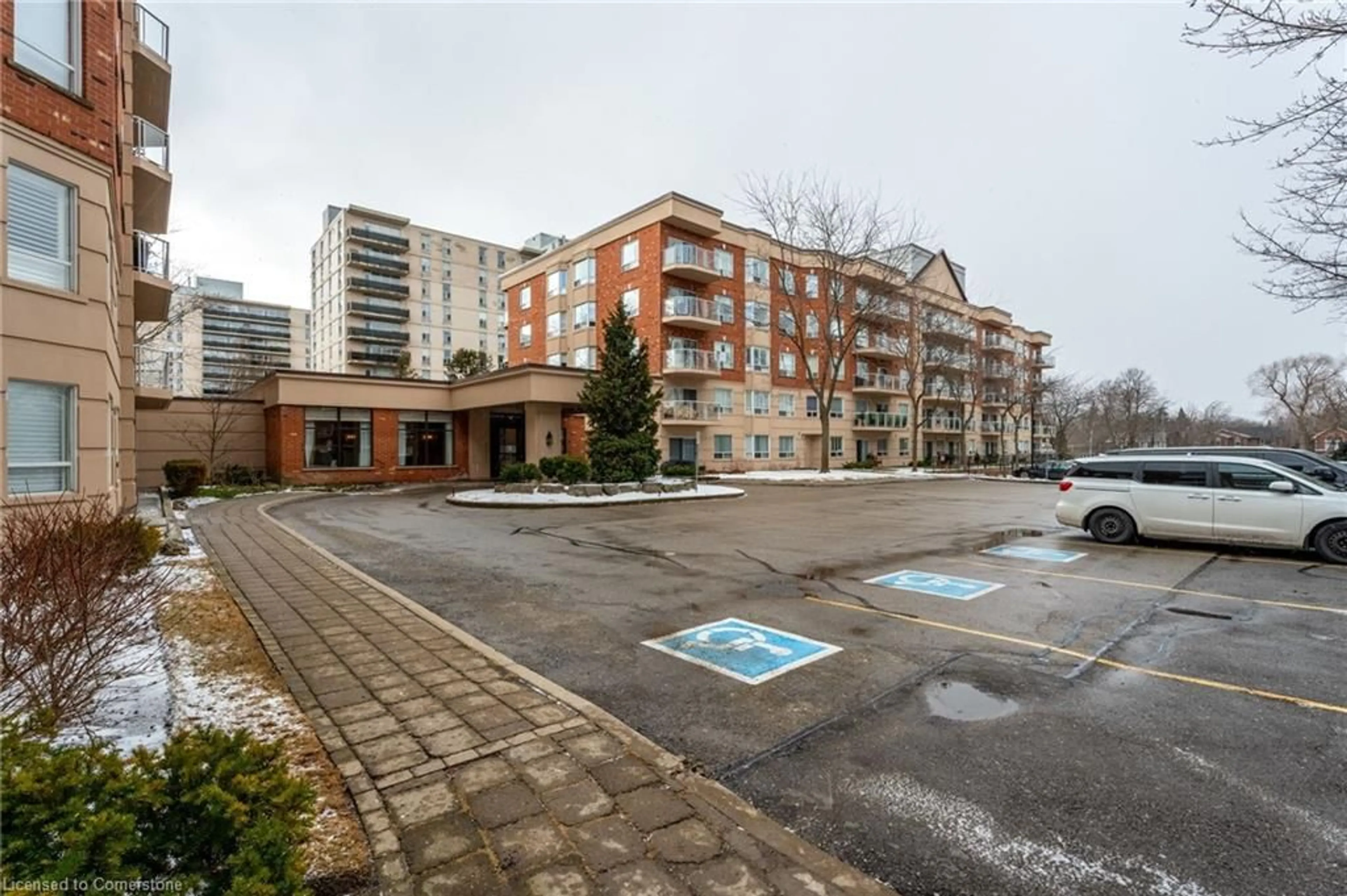 Parking for 5188 Lakeshore Rd #102, Burlington Ontario L7L 6P4