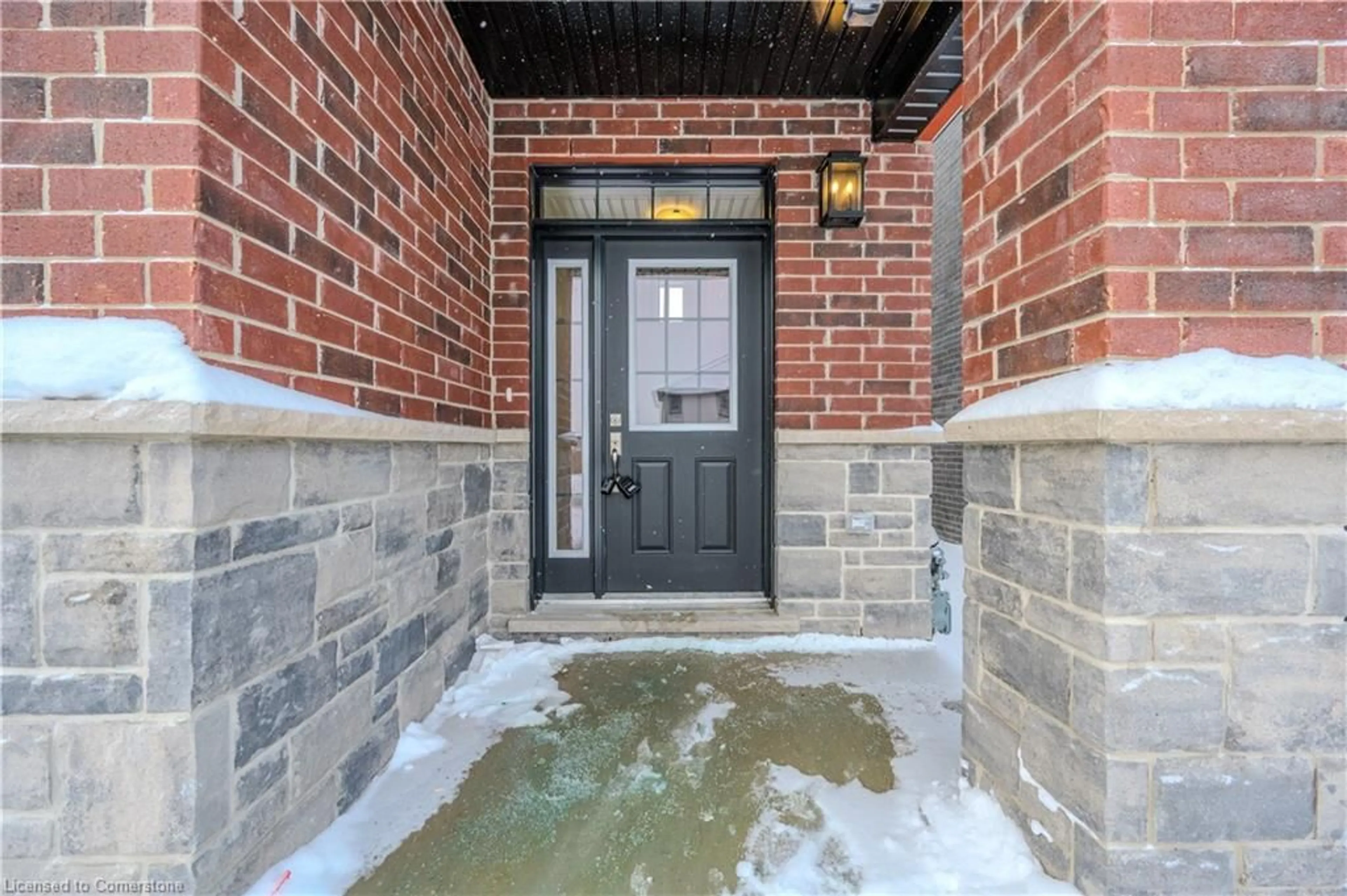 Indoor entryway for 751 Autumn Willow Dr, Waterloo Ontario N2V 0E3