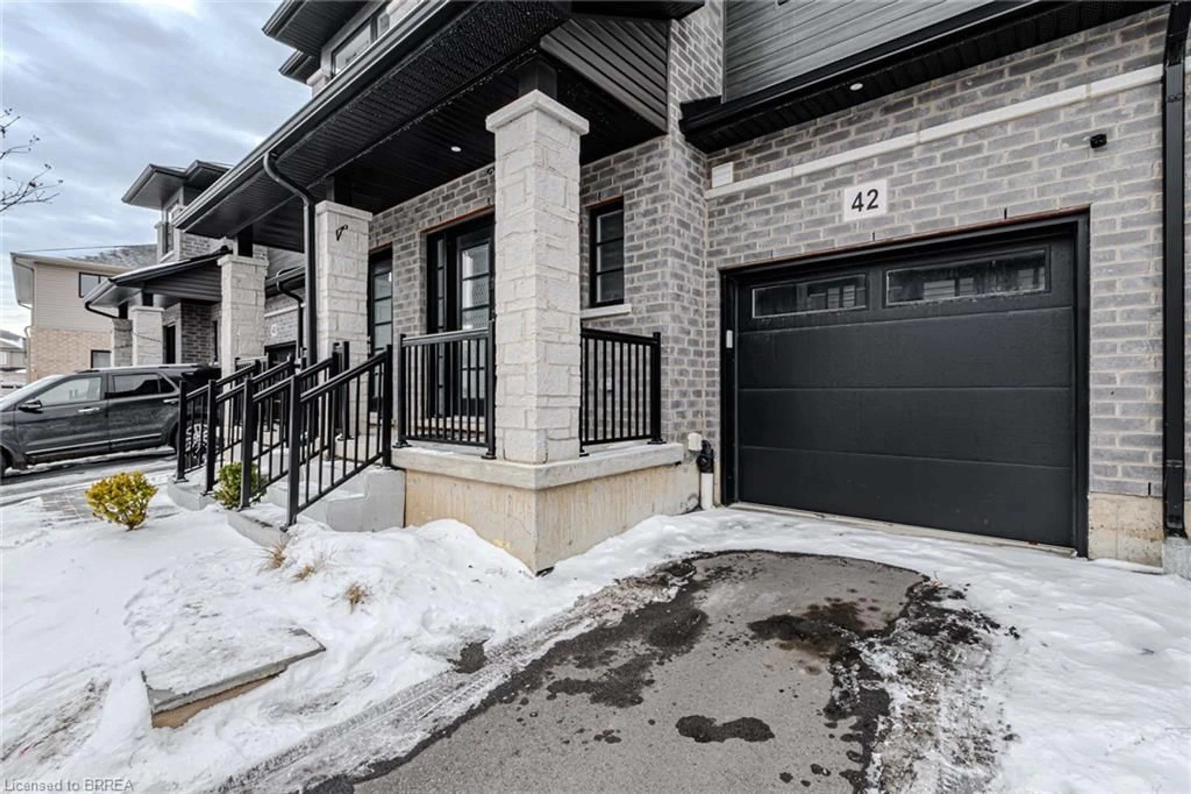 Home with brick exterior material, street for 520 Grey St #42, Brantford Ontario N3S 6Y6