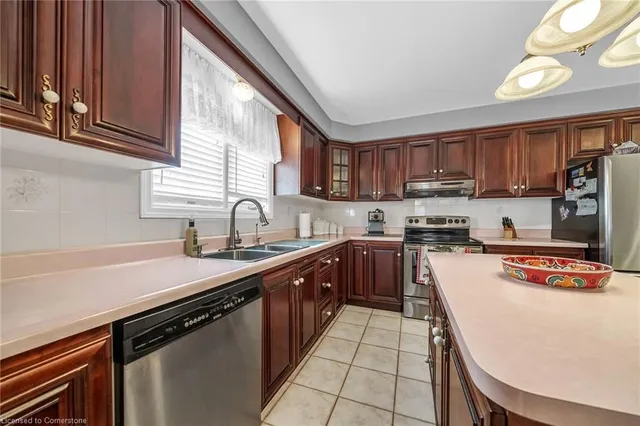 Additional property image - 122 Fieldway Dr