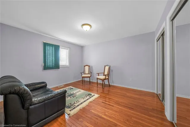 Additional property image - 122 Fieldway Dr