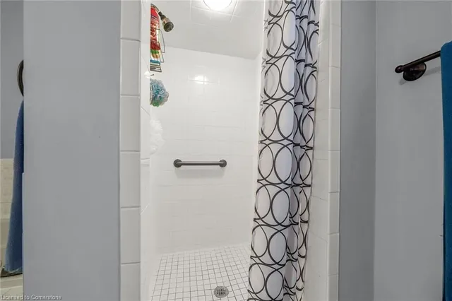 Additional property image - 122 Fieldway Dr