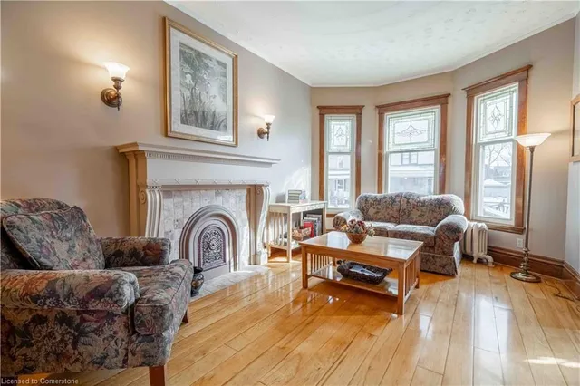Additional property image - 206 Fairleigh Ave