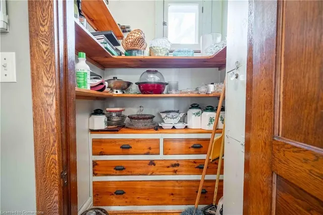 Additional property image - 206 Fairleigh Ave