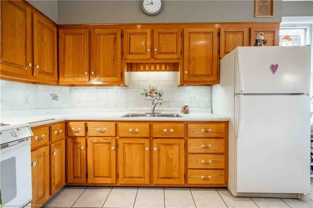 Additional property image - 206 Fairleigh Ave