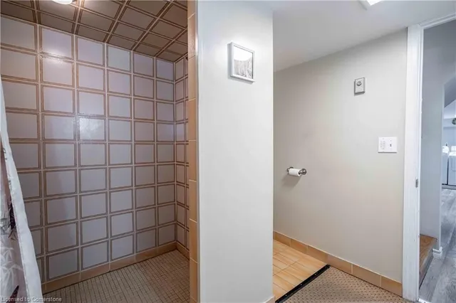 Additional property image - 206 Fairleigh Ave