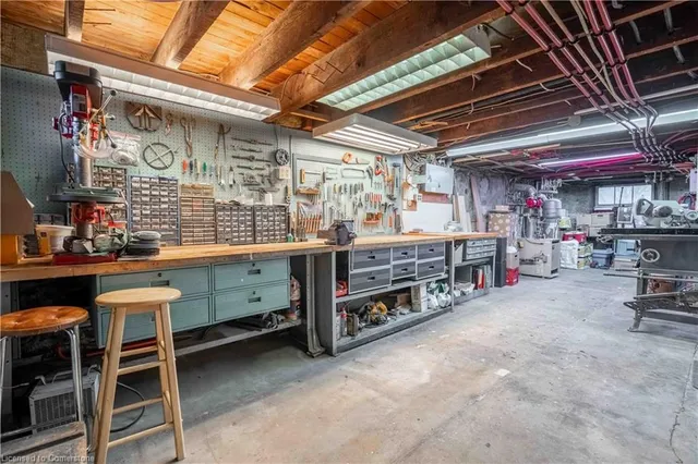Additional property image - 206 Fairleigh Ave