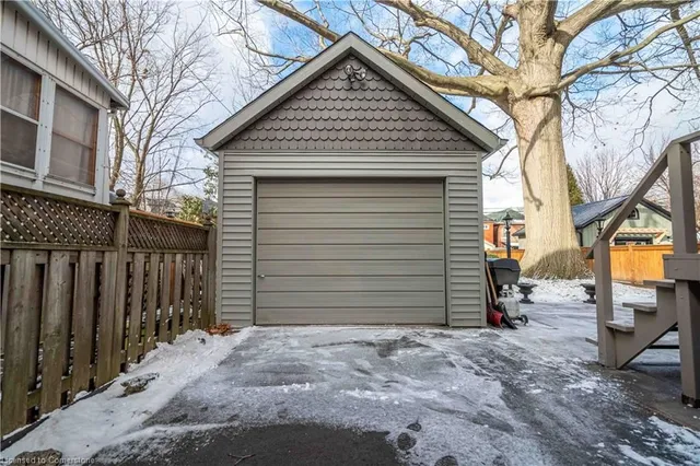 Additional property image - 206 Fairleigh Ave