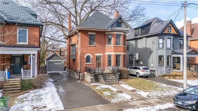 Additional property image - 206 Fairleigh Ave