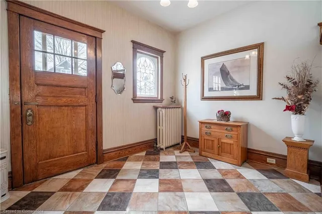 Additional property image - 206 Fairleigh Ave