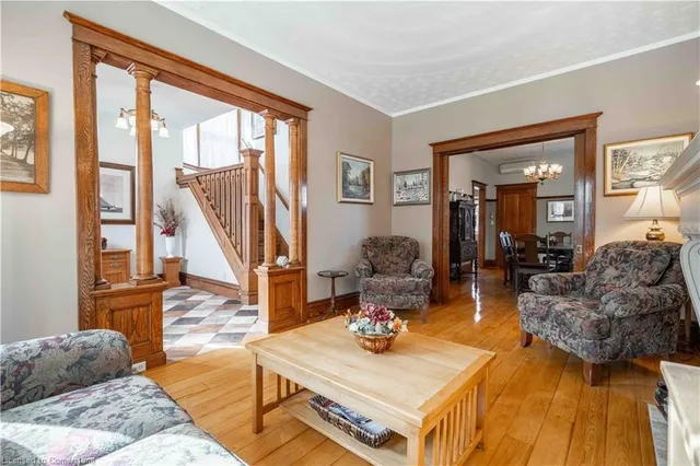 Additional property image - 206 Fairleigh Ave