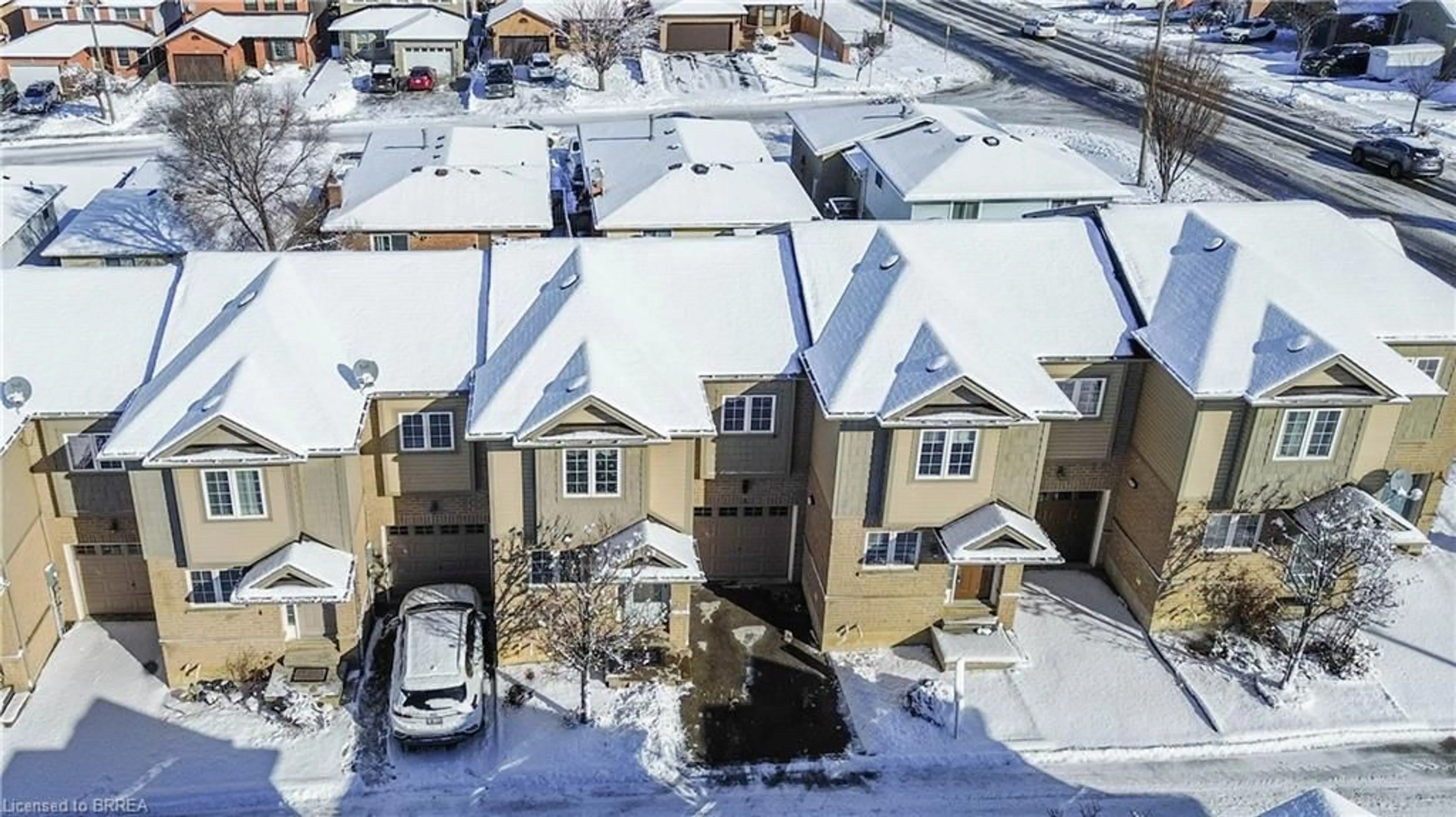 A pic from outside/outdoor area/front of a property/back of a property/a pic from drone, street for 1328 Upper Sherman Ave #3, Hamilton Ontario L8W 1C2