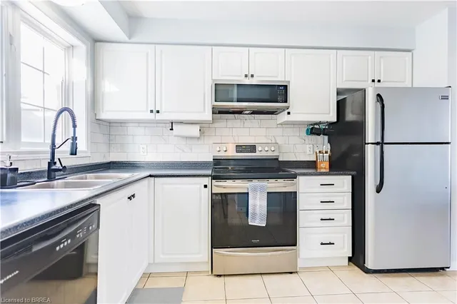 Additional property image - 1328 Upper Sherman Ave Unit 3