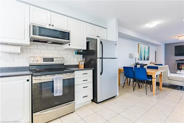 Additional property image - 1328 Upper Sherman Ave Unit 3