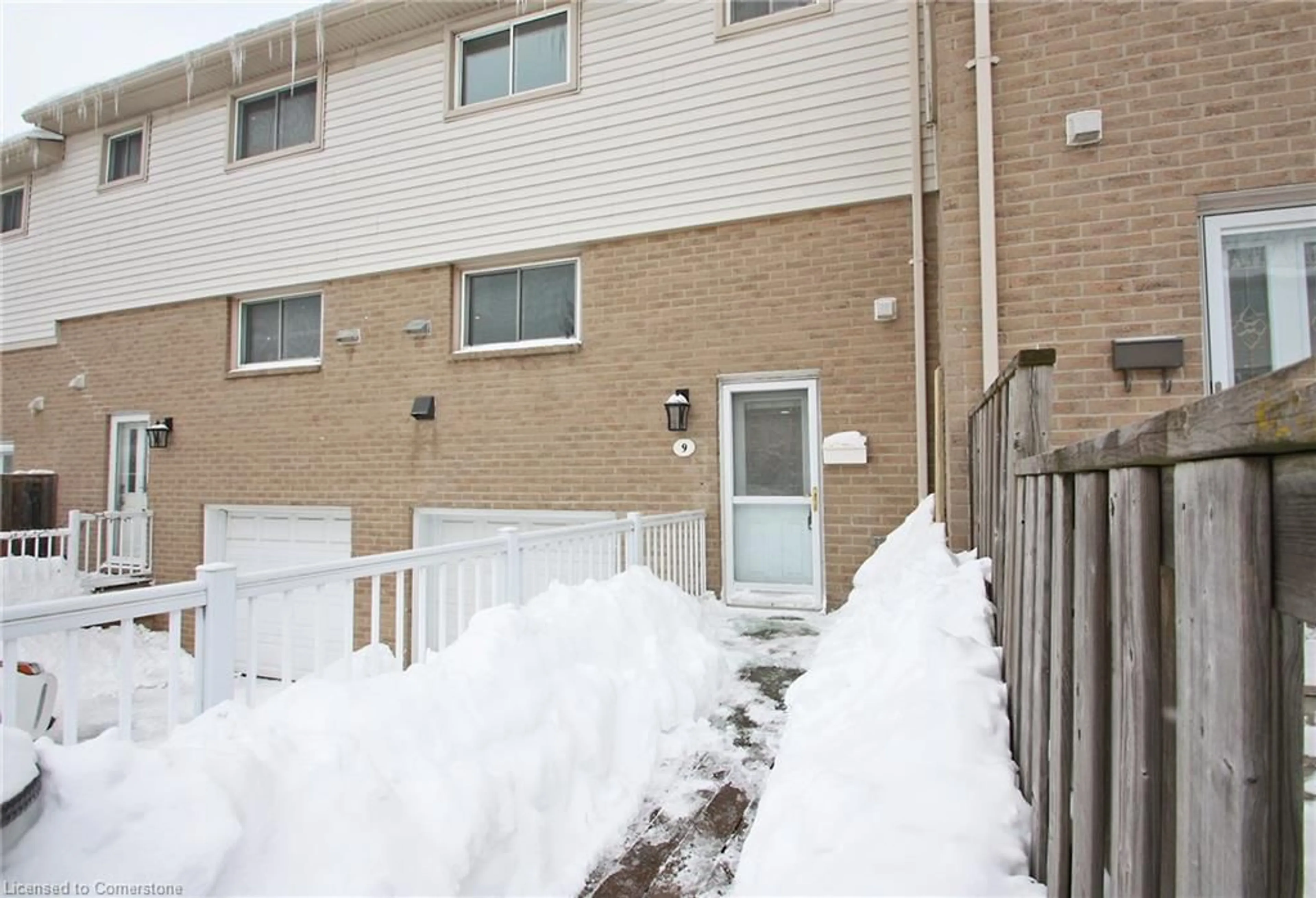 Patio, street for 51 Caroga Crt #9, Hamilton Ontario L9C 7C2