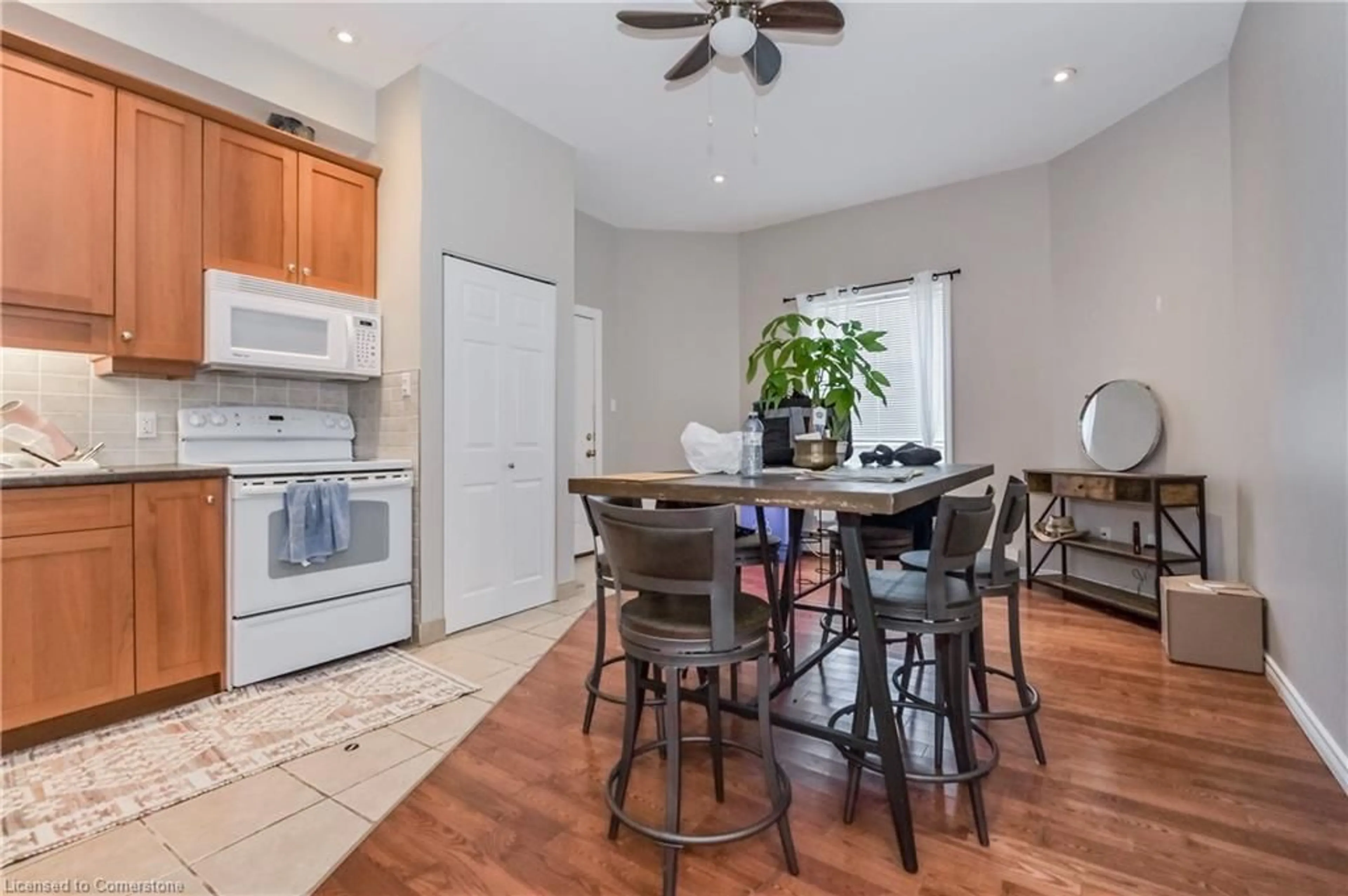 Open concept kitchen, ceramic/tile floor for 210 York St, Palmerston Ontario N0G 2P0