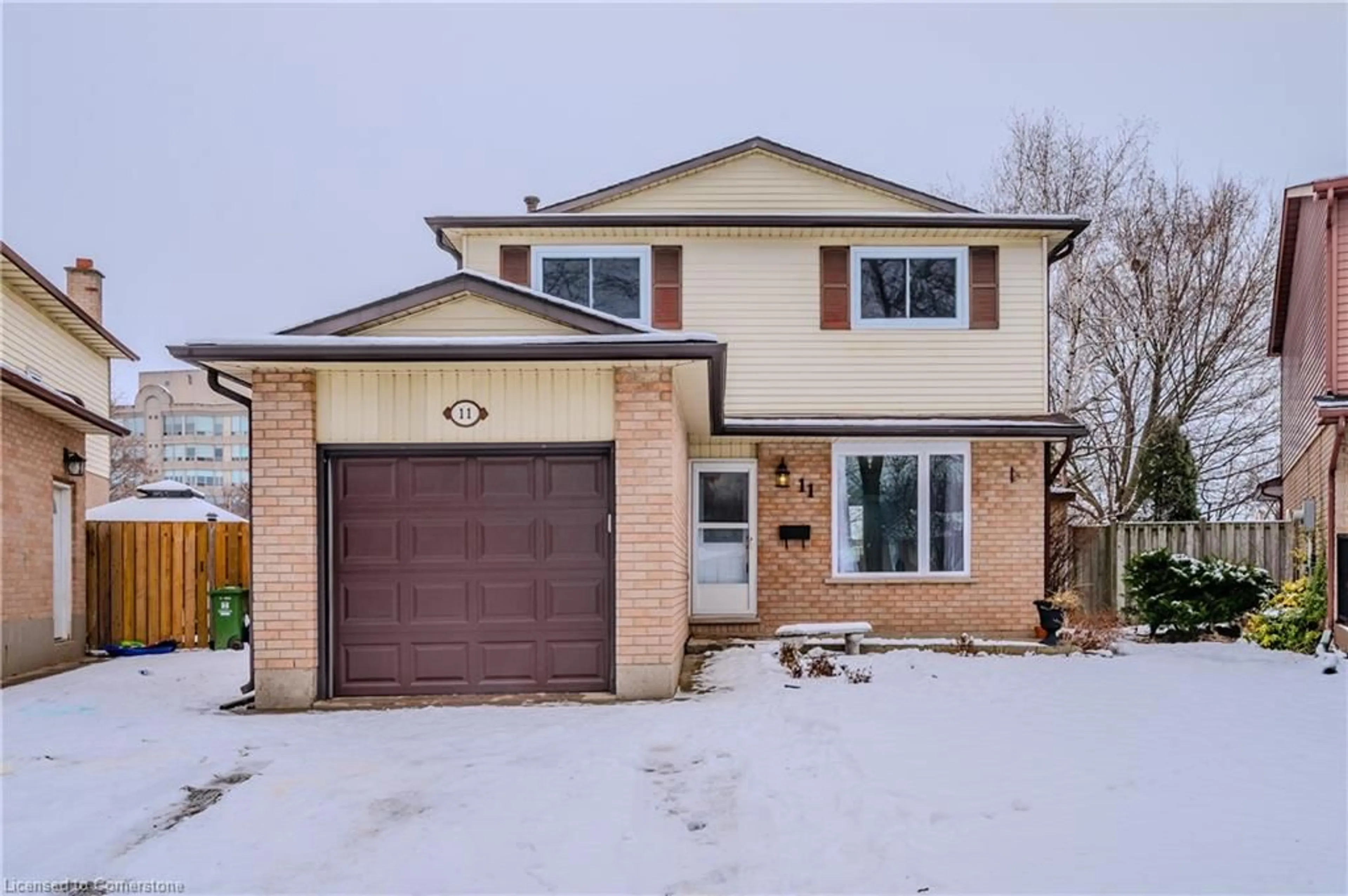 Home with brick exterior material, street for 11 Pecan Crt, Stoney Creek Ontario L8G 4L6