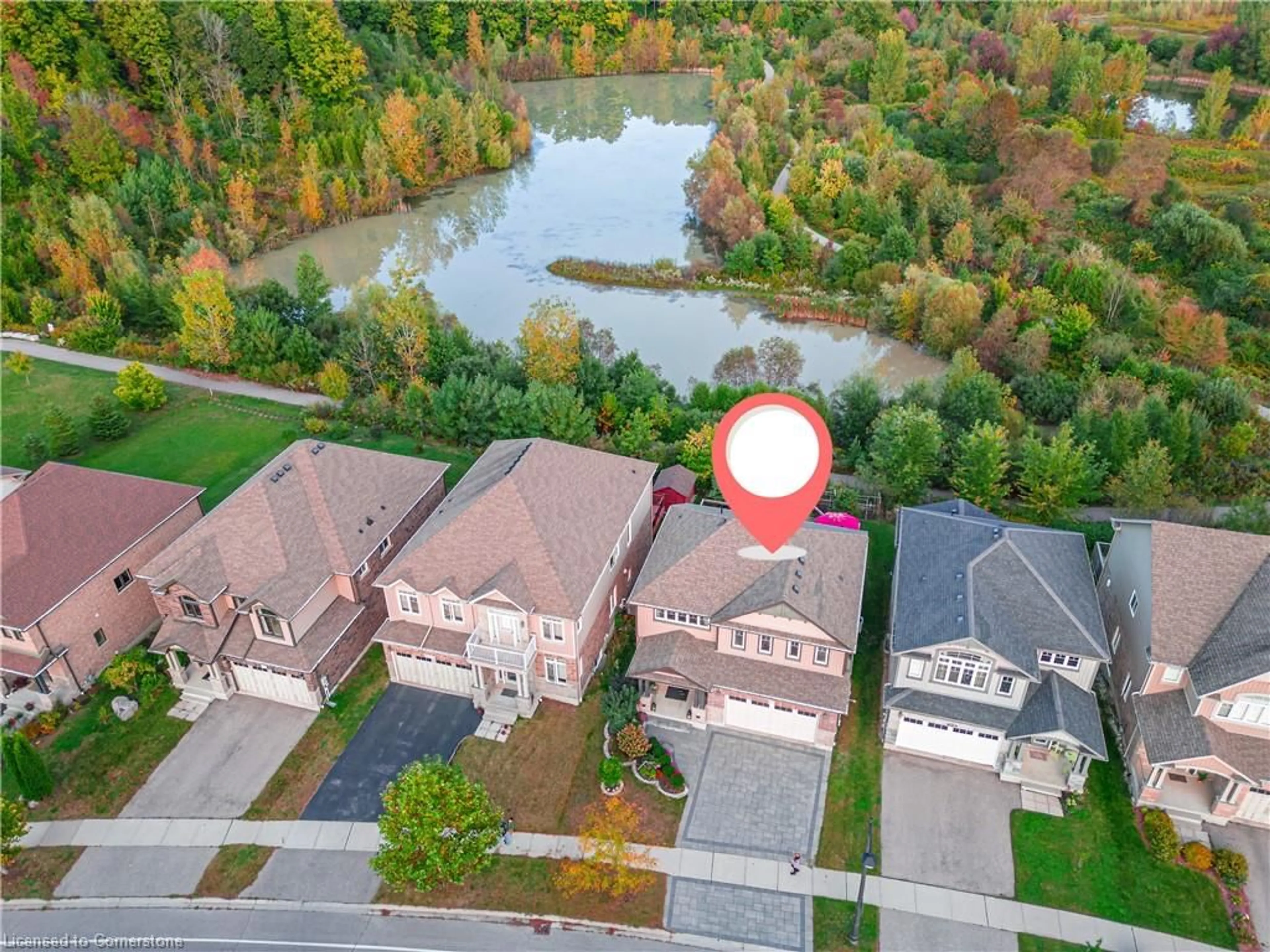 A pic from outside/outdoor area/front of a property/back of a property/a pic from drone, water/lake/river/ocean view for 600 Sundew Dr, Waterloo Ontario N2V 0B9