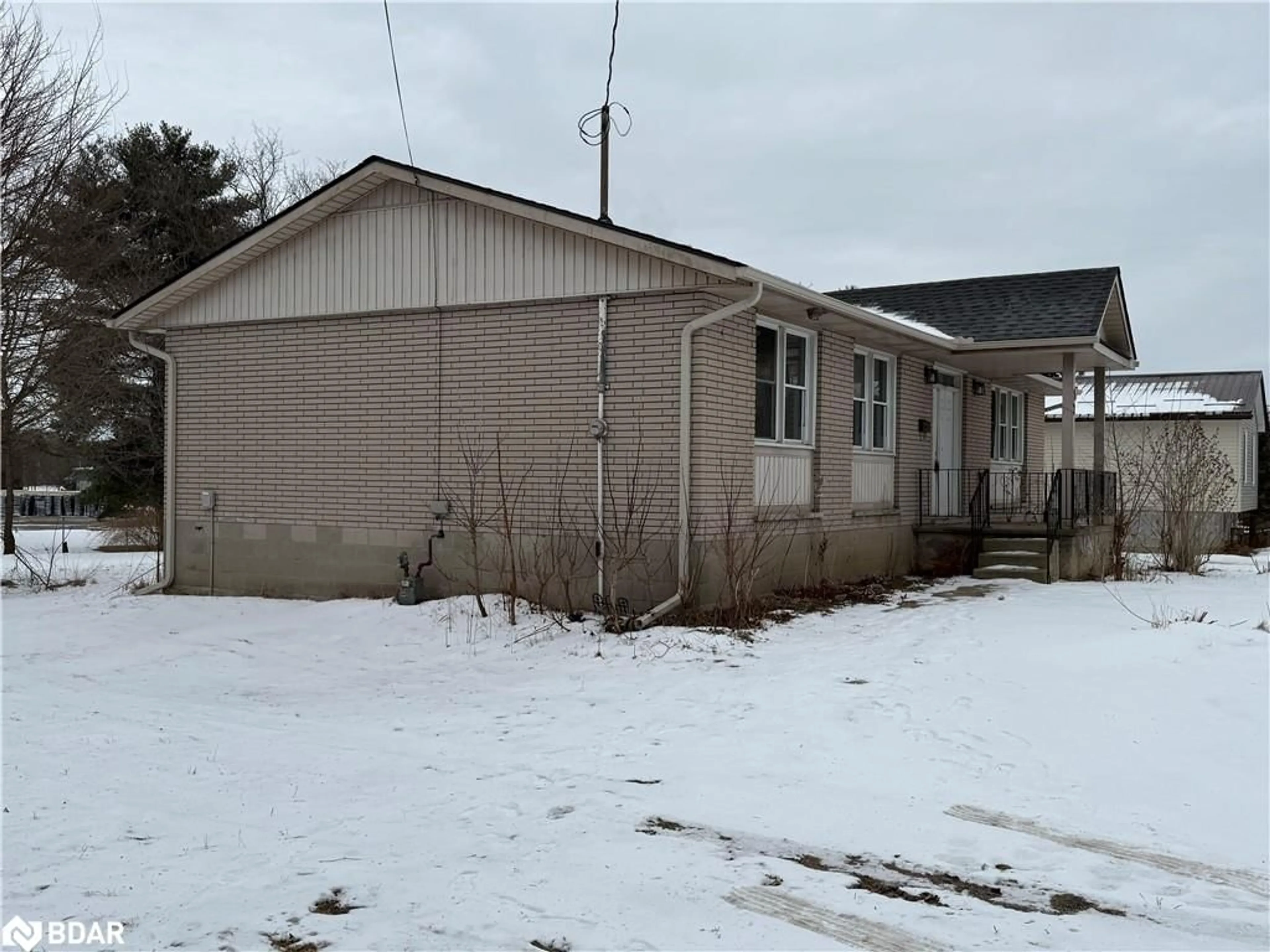 Shed for 12 Henry St, Delhi Ontario N4B 2G1