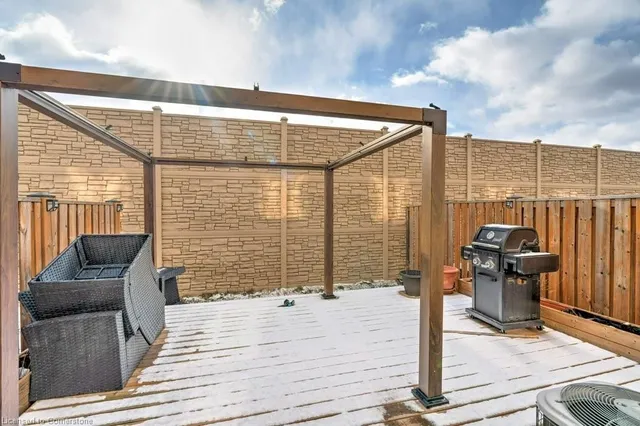 Additional property image - 98 Shoreview Pl Unit 12