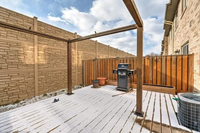 Additional property image - 98 Shoreview Pl Unit 12
