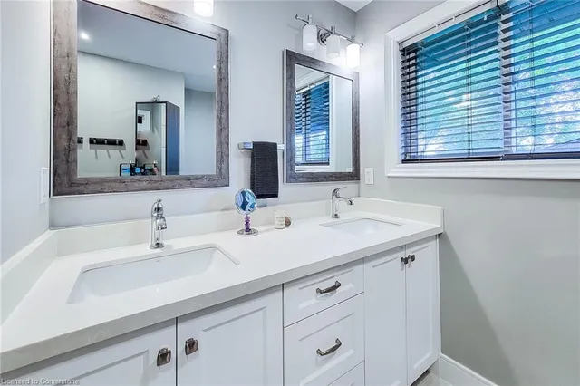 Additional property image - 49 Aberdeen Ave