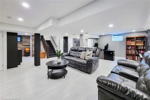 Additional property image - 49 Aberdeen Ave