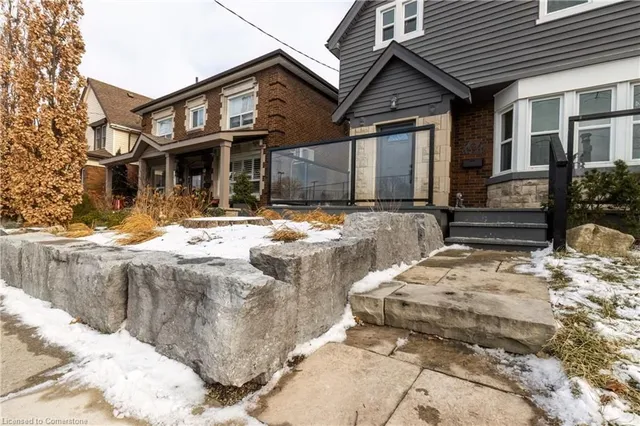 Additional property image - 106 Weir St