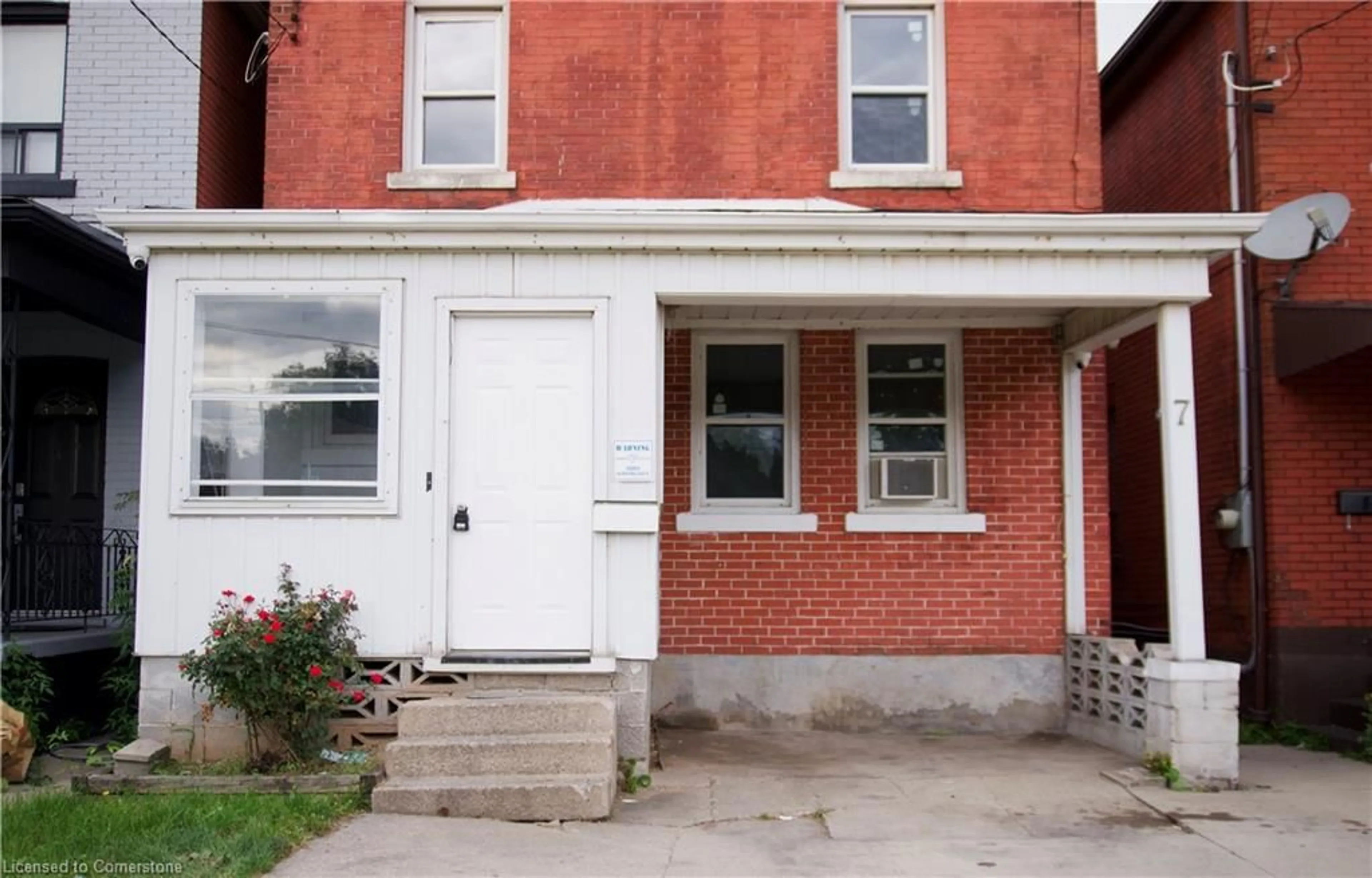 Home with brick exterior material, street for 7 Cluny Ave, Hamilton Ontario L8L 3H7