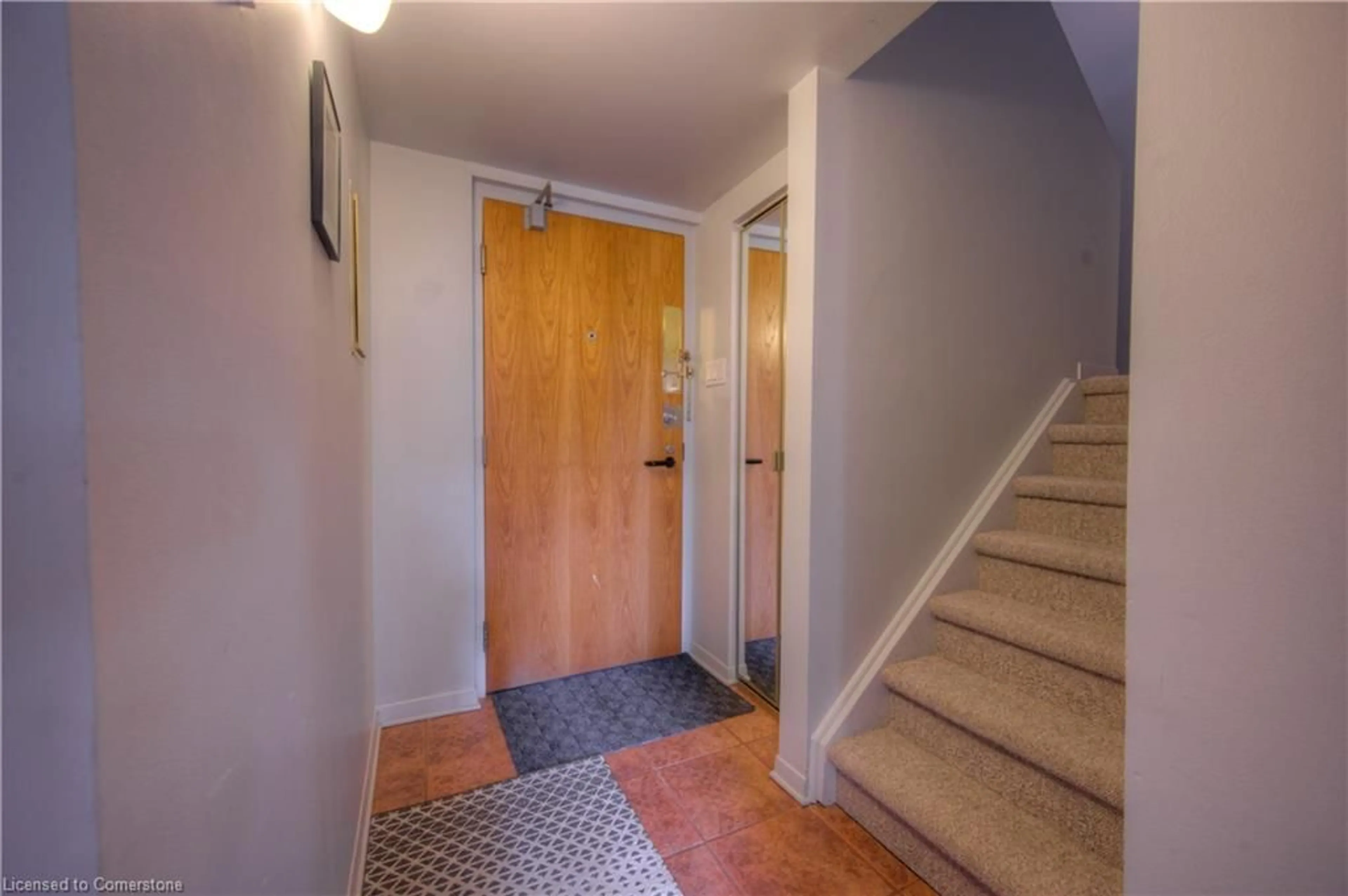 Indoor entryway for 50 Main St #314, Dundas Ontario L9H 6P8