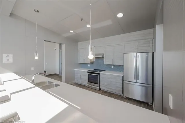 Additional property image - 2087 Fairview Street St Unit 1805