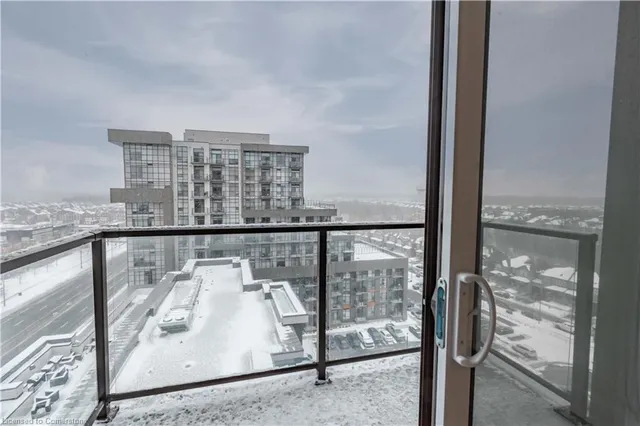 Additional property image - 450 Dundas St Unit 1007