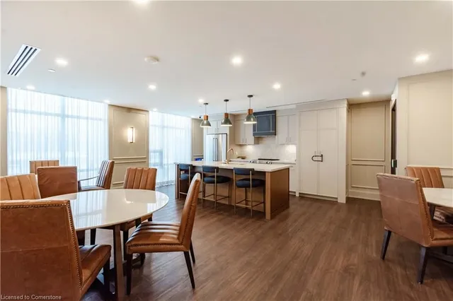 Additional property image - 450 Dundas St Unit 1007