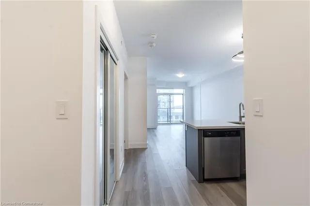Additional property image - 450 Dundas St Unit 1007