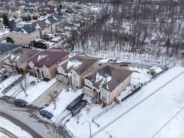 Additional property image - 240 Cloverleaf Dr