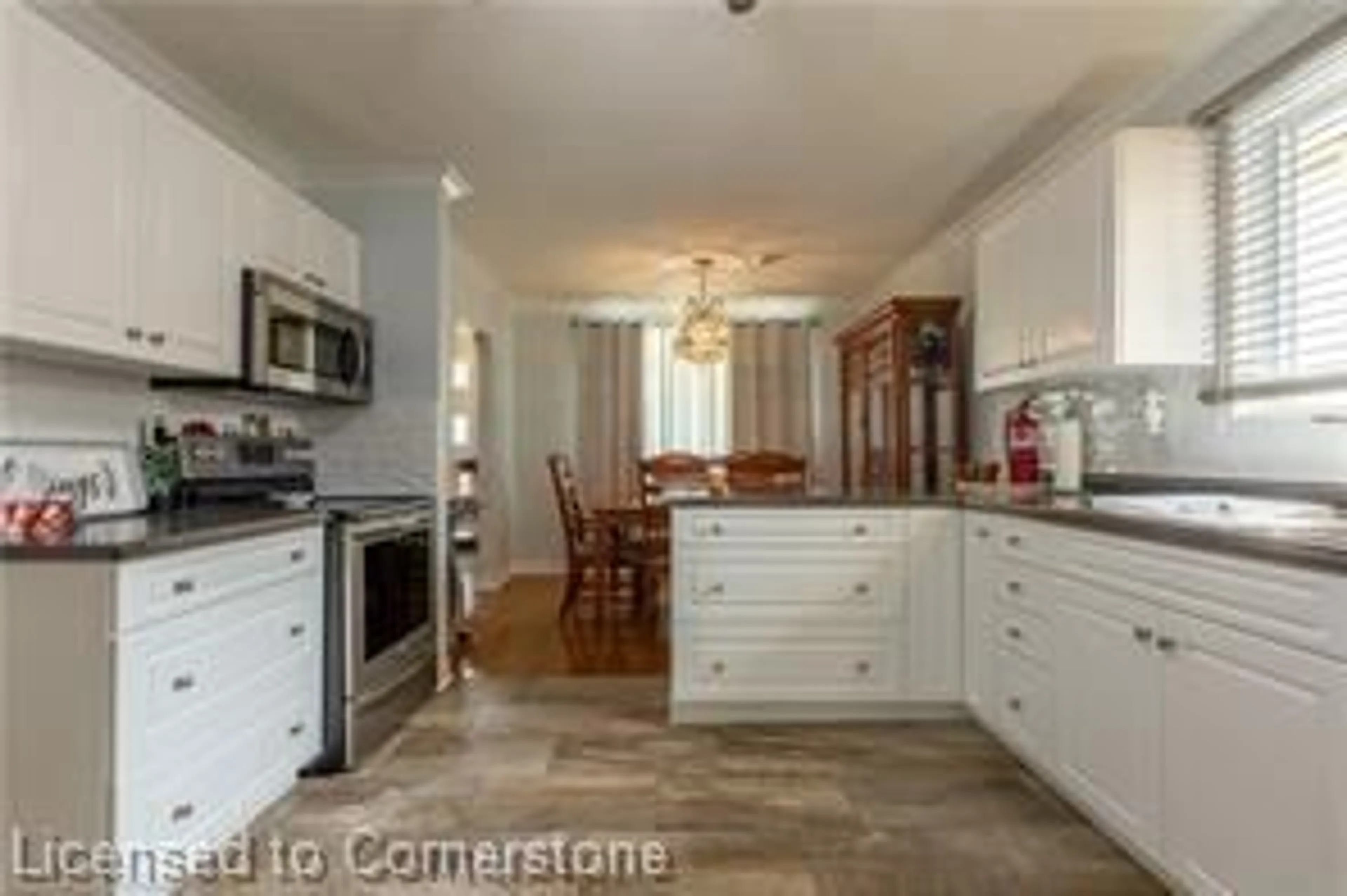 Open concept kitchen, ceramic/tile floor for 210 Johnston St, Port Colborne Ontario L3K 1H5